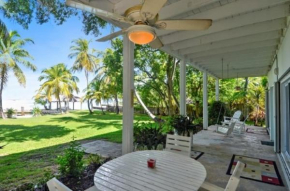 Gated Estate Duplex on the Bay with dockage apts